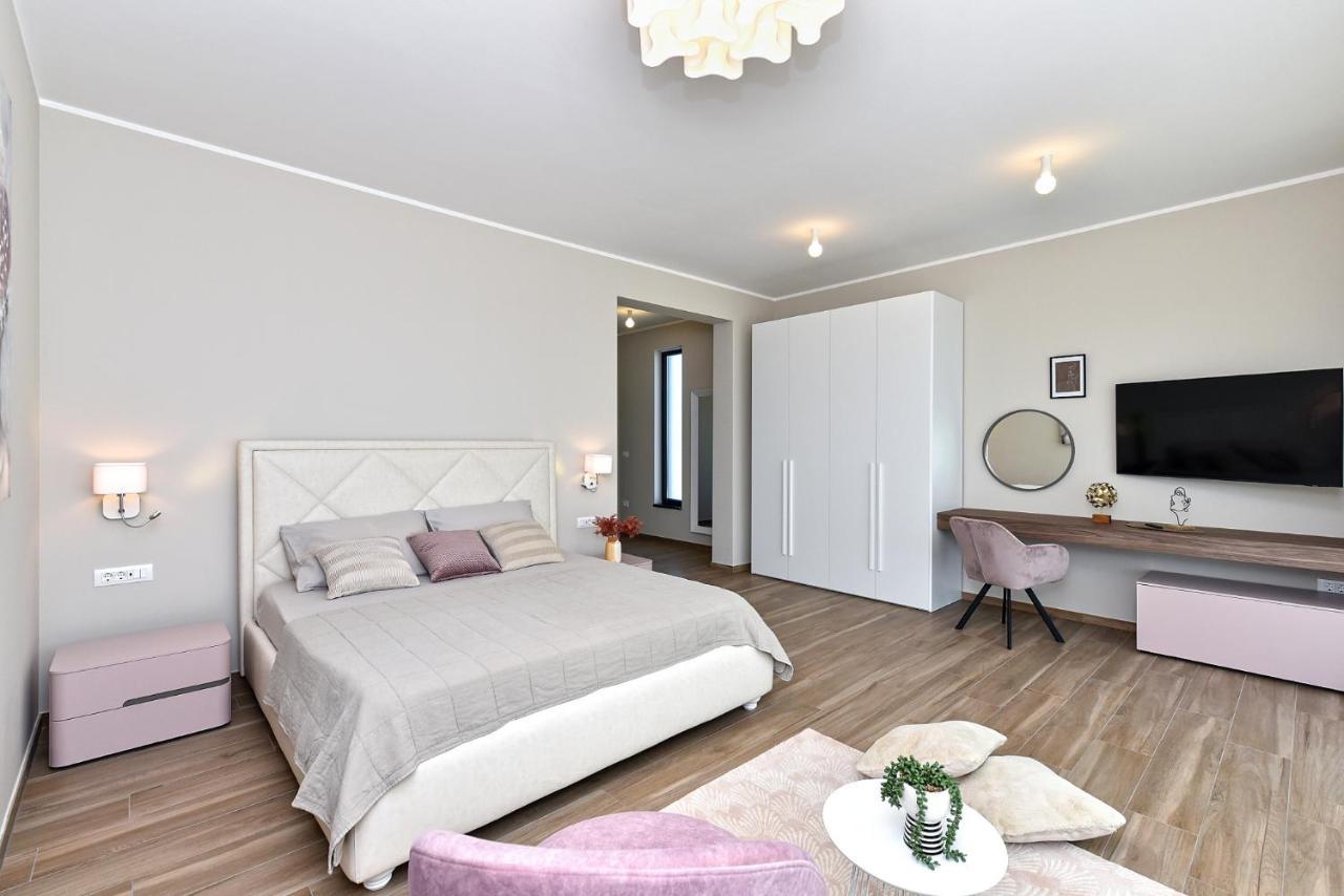 New Villa Tihi Otok Near The Beach Фажана Екстер'єр фото